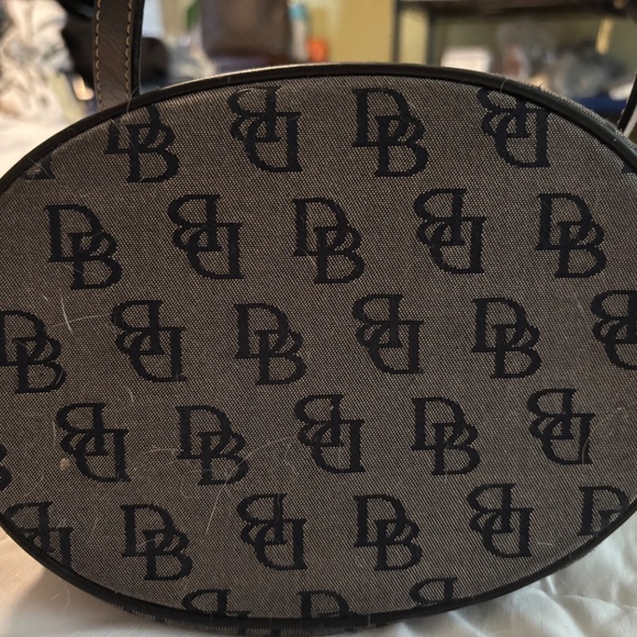 Dooney & Bourke North South Signature Bucket Bag - Picture 5 of 6